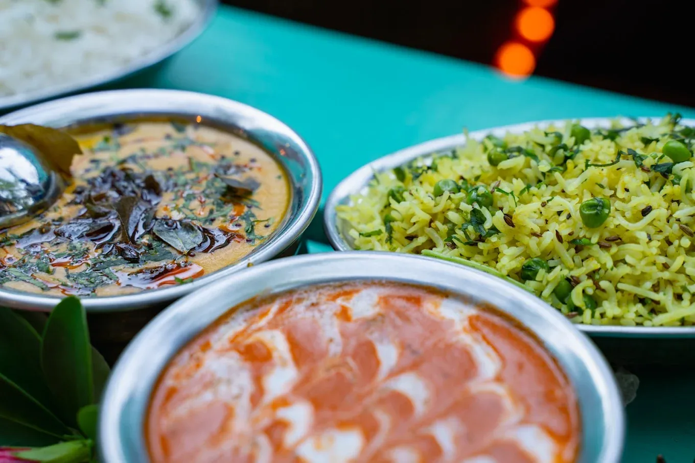 Indian curries, rice, breads, and chutneys from Indian Summer